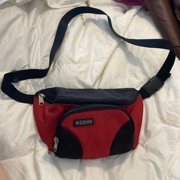 Columbia Black And Burnt Red Sling Bag Adjustable Fanny Pack 3 Pocket Strap Bag